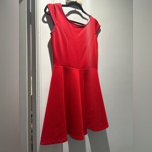Elegant Red Sleeveless Dress